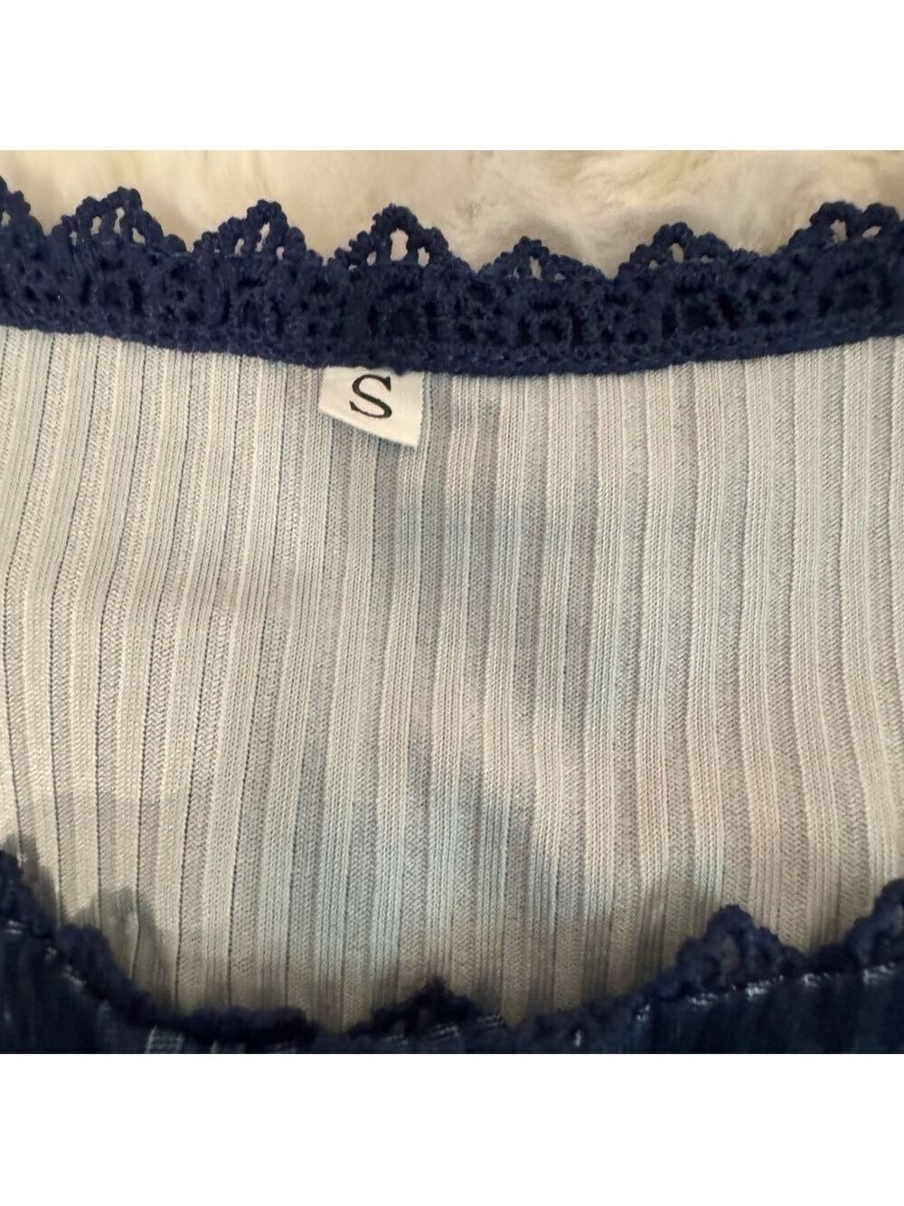 Colorblock Henley Lace Sleeve Top Navy, Dusty Mauve,Coral Size Small Ribbed Knit - Picture 9 of 9